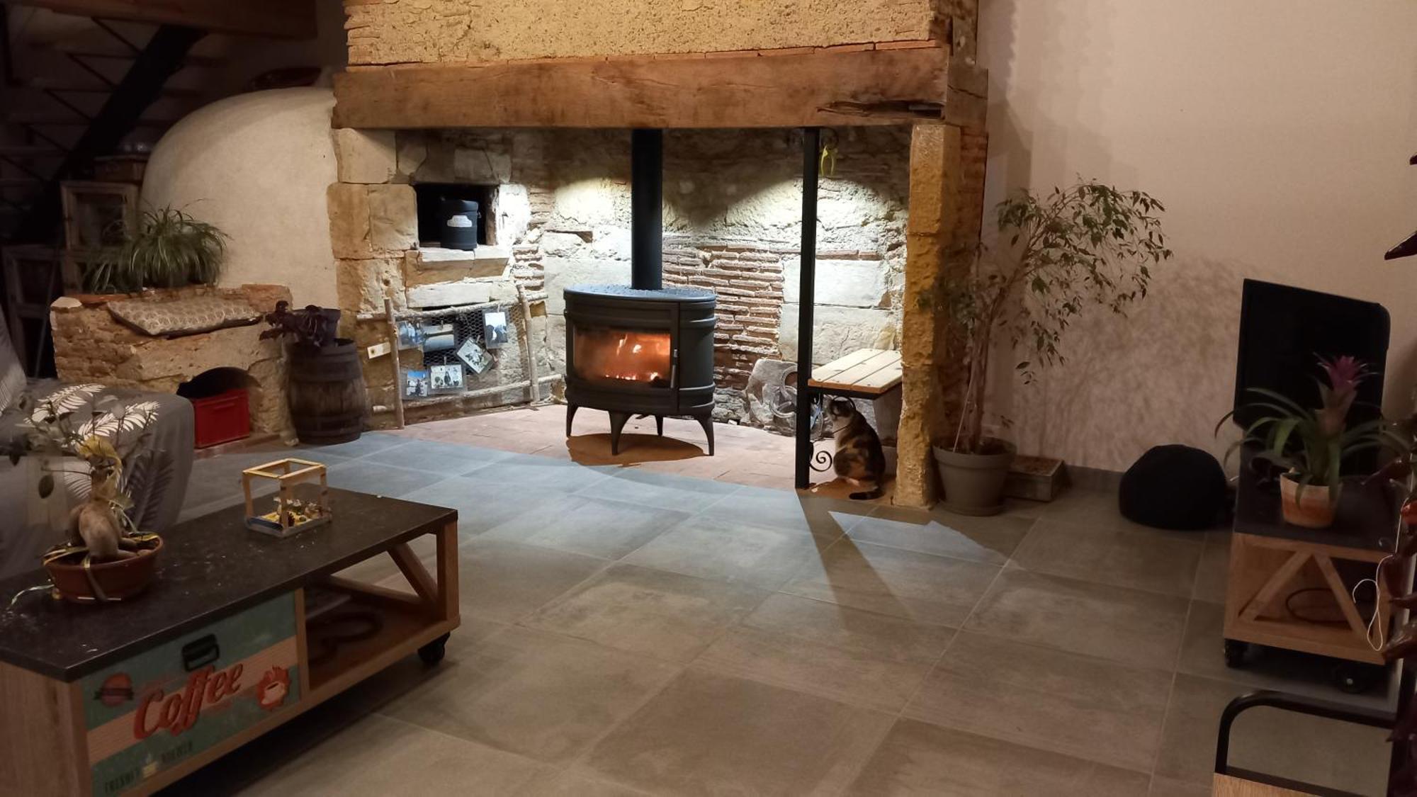 Gite A La Ferme Bassillon-Vauze ภายนอก รูปภาพ