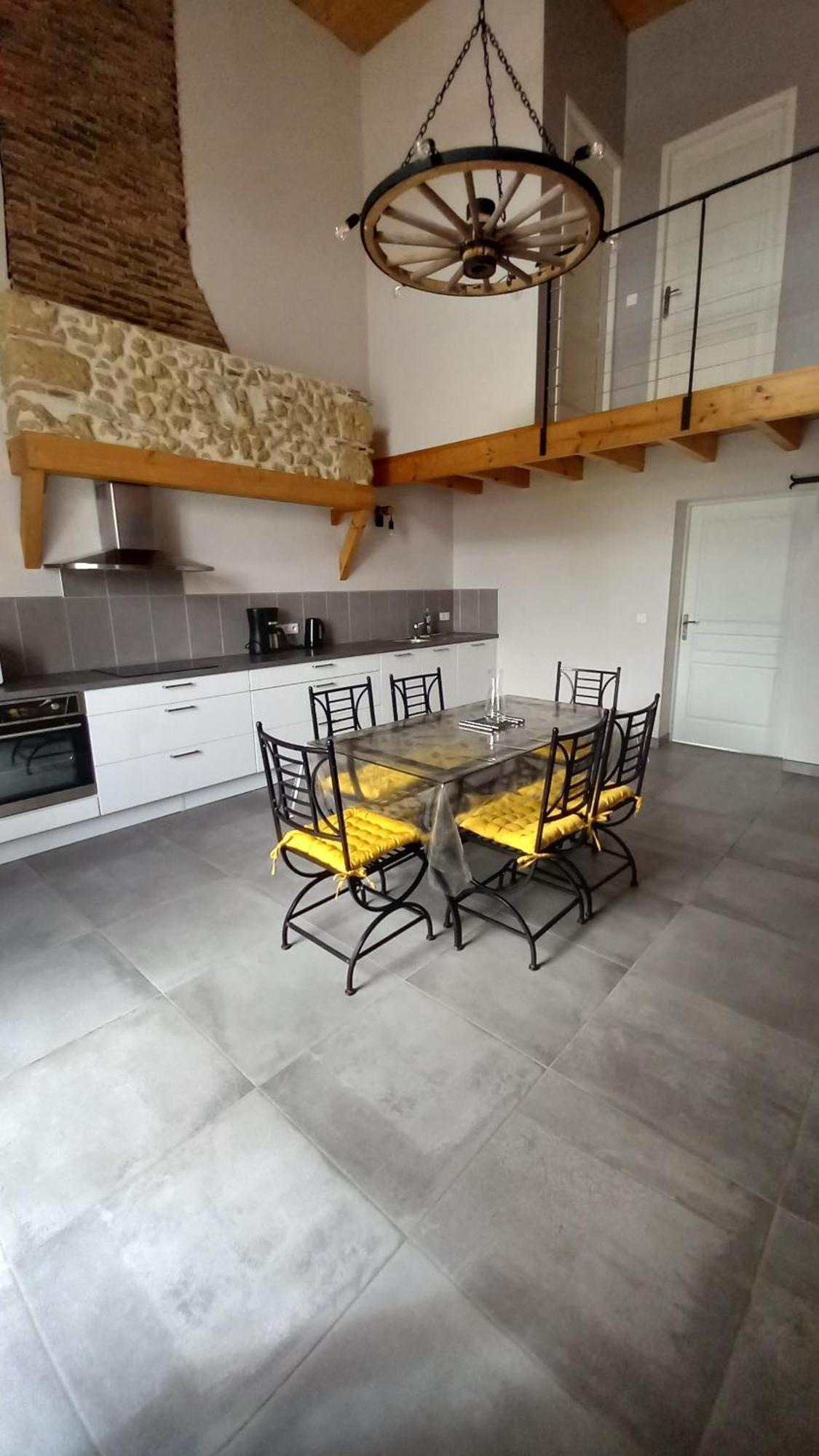 Gite A La Ferme Bassillon-Vauze ภายนอก รูปภาพ